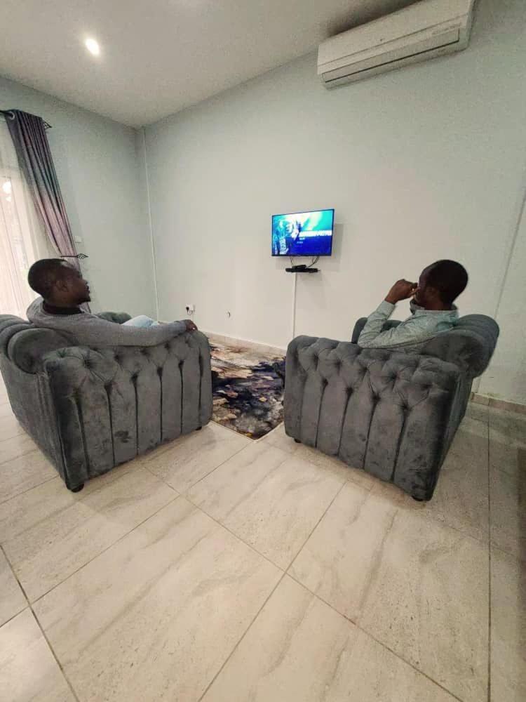 Vapour Lounge Aparthotel Lusaka Luaran gambar